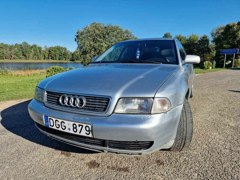 Фотография 2 - Audi A4 1996 г Седан