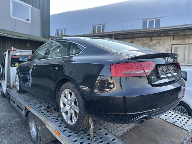 Audi A5 2010 г Седан