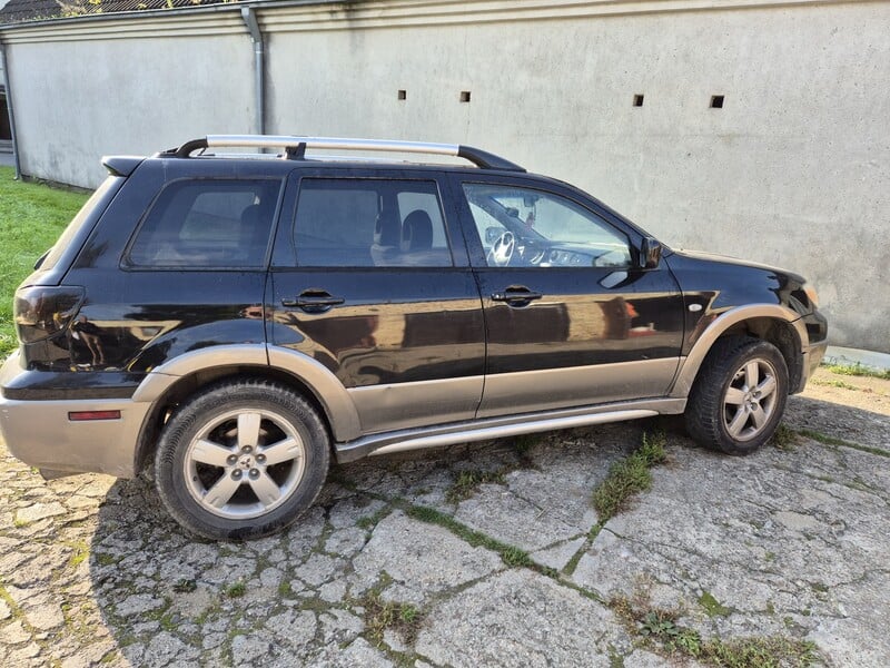 Mitsubishi Outlander II 2005 m