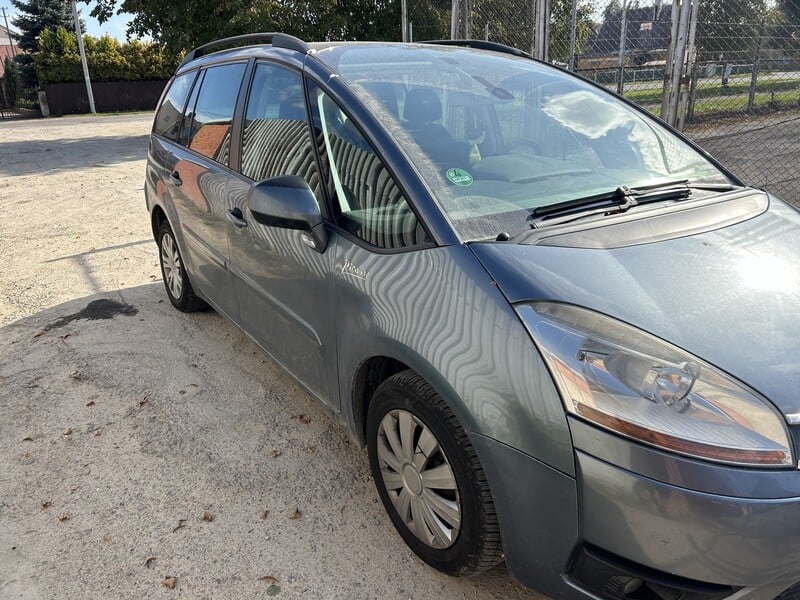 Photo 6 - Citroen C4 Picasso 2007 y parts