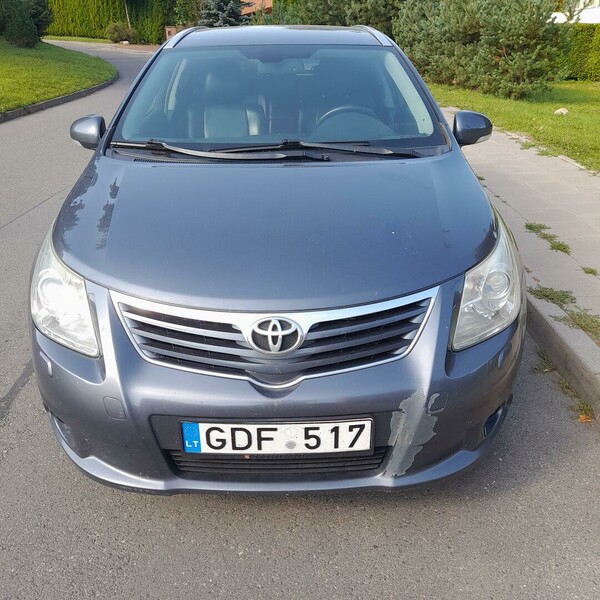 Toyota Avensis III Premium 2009 г