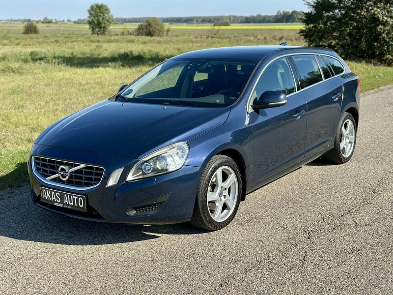 Volvo V60 2012 m Universalas