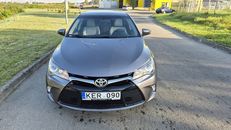 Photo 3 - Toyota Camry 2016 y Sedan