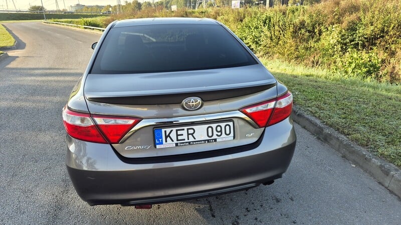 Photo 4 - Toyota Camry 2016 y Sedan