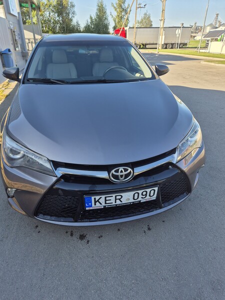 Photo 11 - Toyota Camry 2016 y Sedan