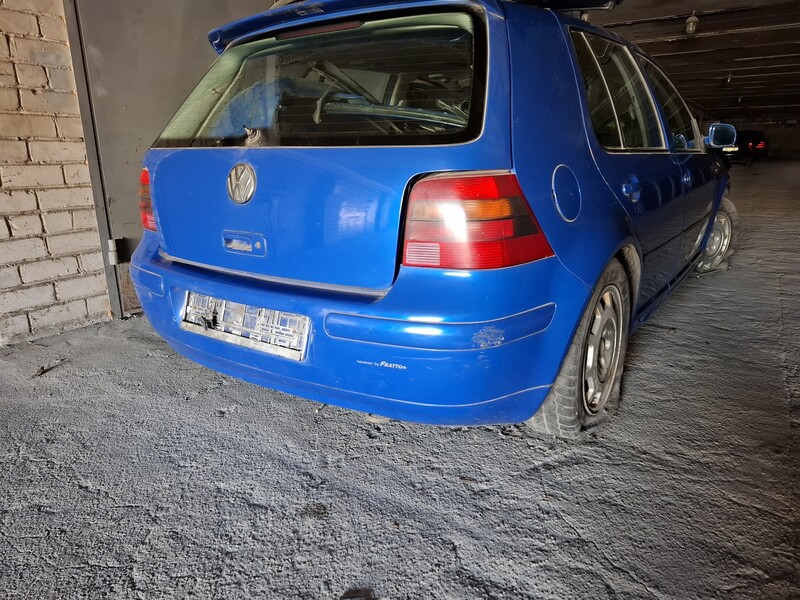 Volkswagen Golf IV 2000 г запчясти