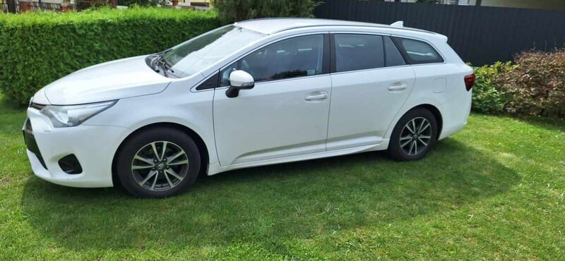 Nuotrauka 2 - Toyota Avensis 2015 m Universalas