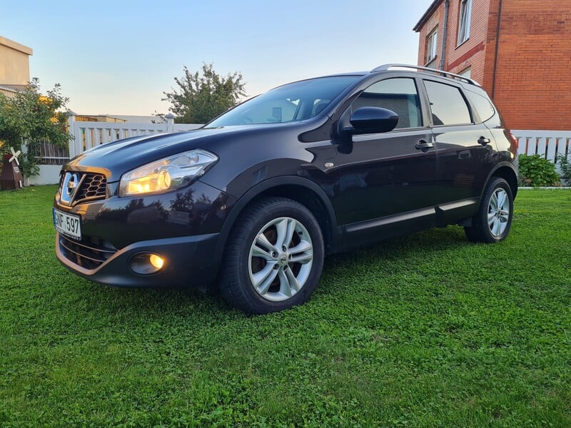 Nissan Qashqai+2 2011 y Off-road / Crossover