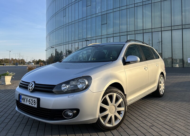 Volkswagen Golf 2010 г Универсал