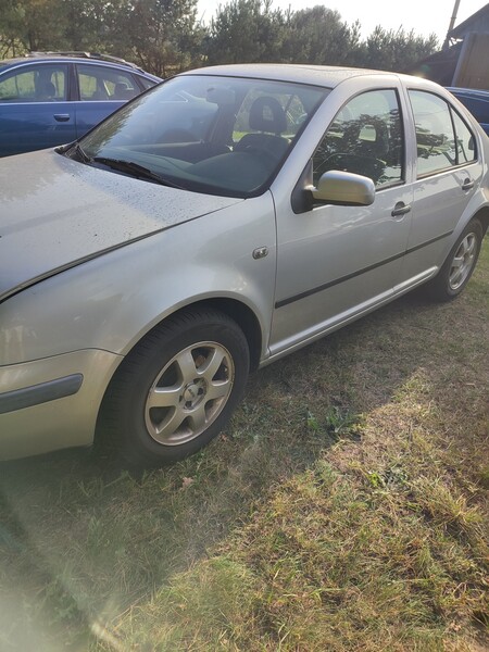 Photo 2 - Volkswagen Bora 2001 y parts