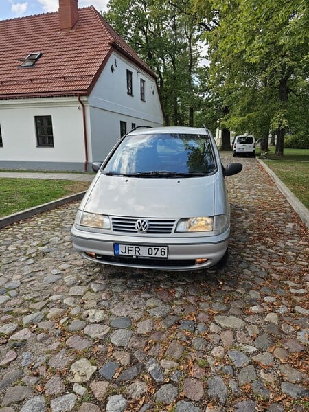 Photo 1 - Volkswagen Sharan 1998 y Van