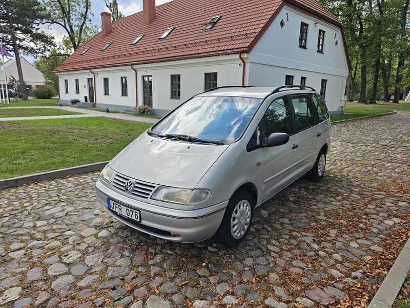 Photo 2 - Volkswagen Sharan 1998 y Van