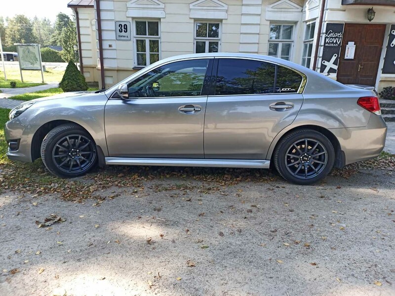 Photo 6 - Subaru Legacy 2010 y Sedan