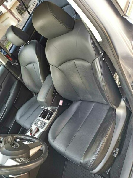 Photo 14 - Subaru Legacy 2010 y Sedan