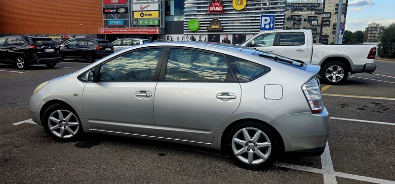 Toyota Prius 2005 y Hatchback