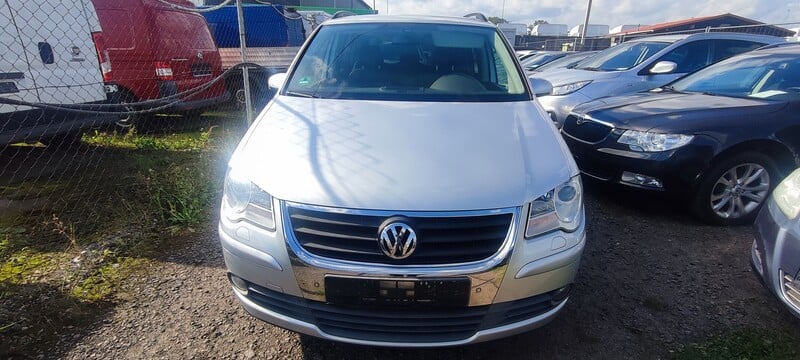 Volkswagen Touran 2009 y Van