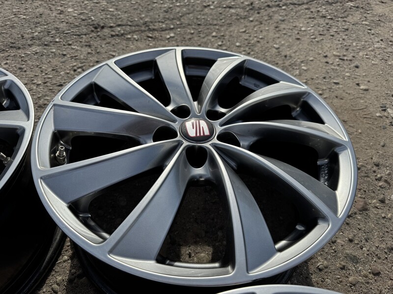 Photo 4 - Seat Siunciam, 8J ET35 light alloy R18 rims