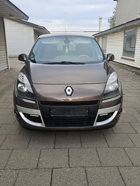 Renault Scenic 2012 г Хэтчбек