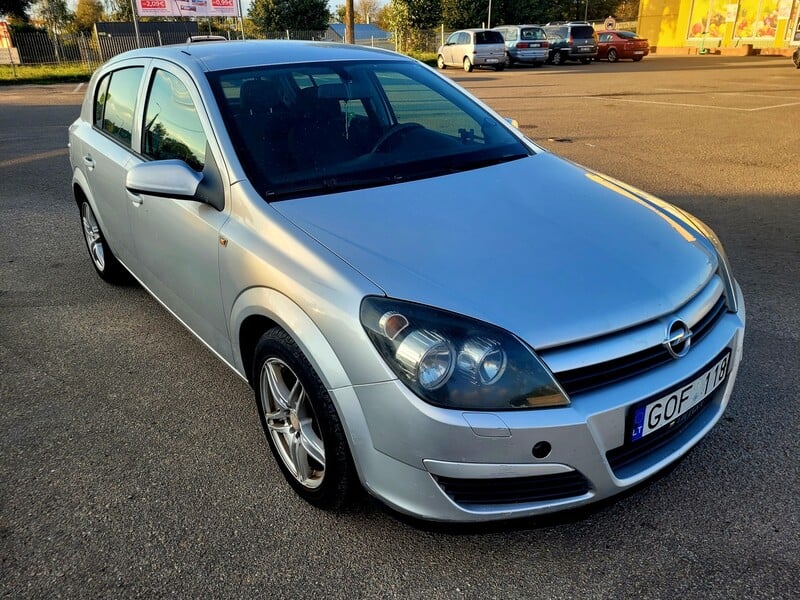 Opel Astra H 2004 г