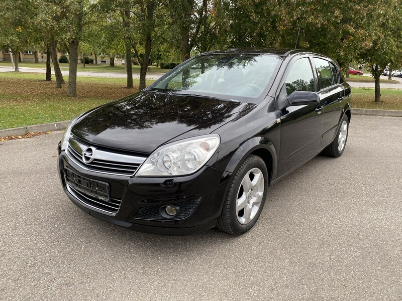 Opel Astra 2008 г Хэтчбек