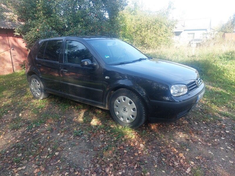 Photo 2 - Volkswagen Golf 2001 y Sedan