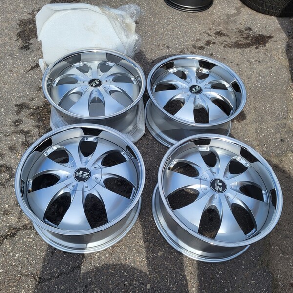 Light alloy R22 rims