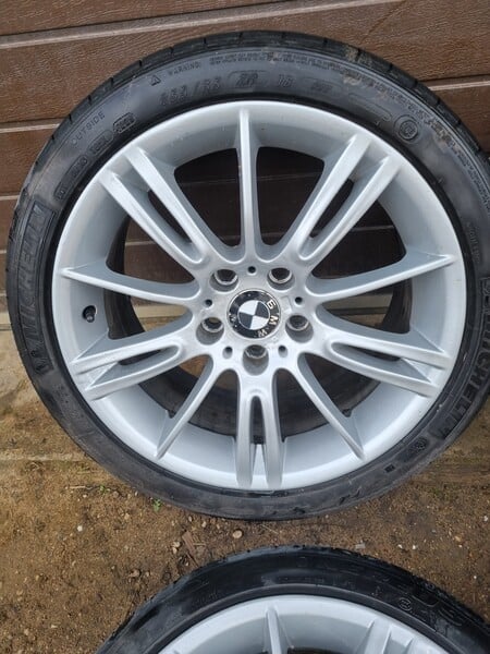 Photo 3 - Light alloy R18 rims