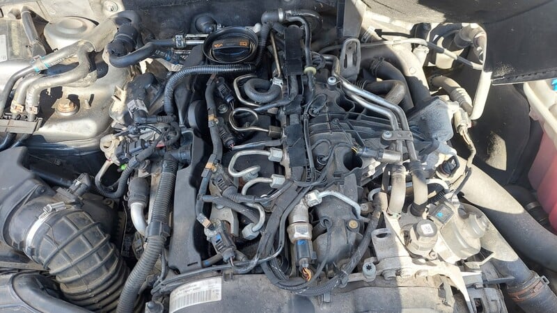 Photo 9 - Audi A4 B8 2013 y parts