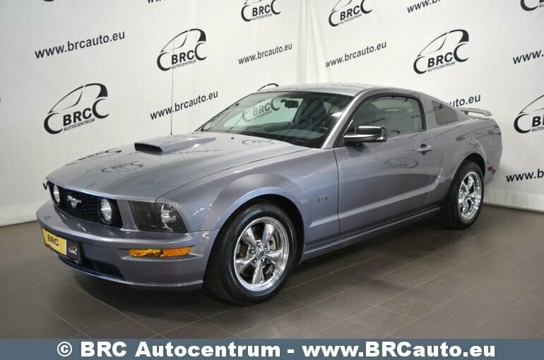 Ford Mustang GT V8 manual 2007 г