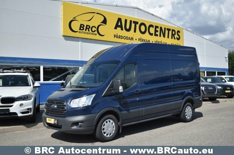 Ford Transit 2019 y Commercial auto (with box)