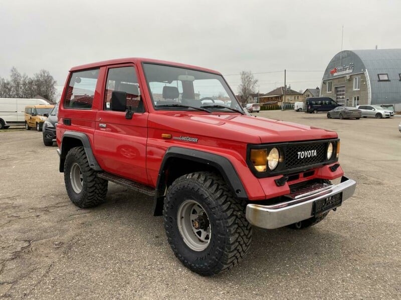 Toyota Land Cruiser LJ70 2.4 1987 m