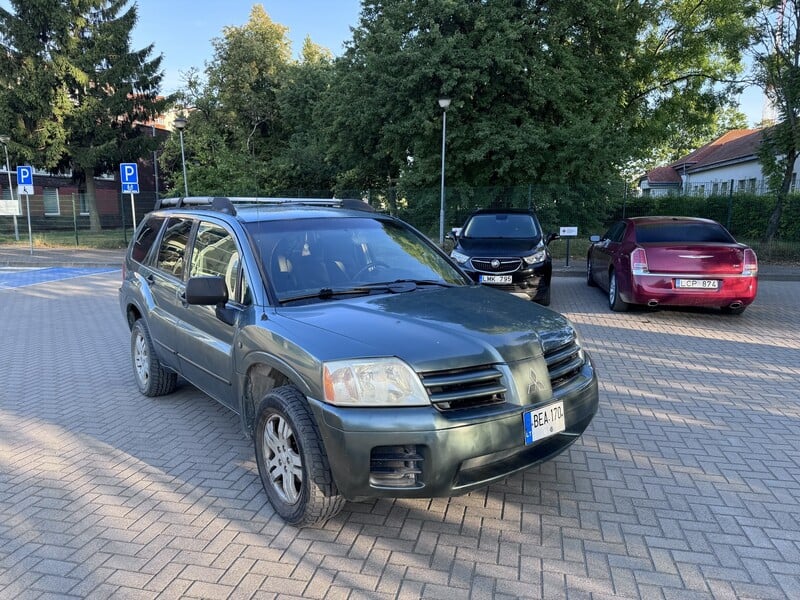 Mitsubishi Endeavor 2004 y Off-road / Crossover