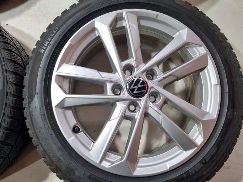 Photo 3 - Volkswagen Golf, Touran R17 Golf light alloy R17 rims