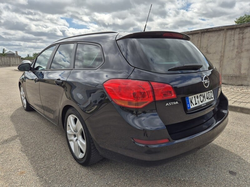 Photo 3 - Opel Astra 2011 y Wagon