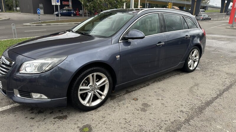 Opel Insignia A 2010 y