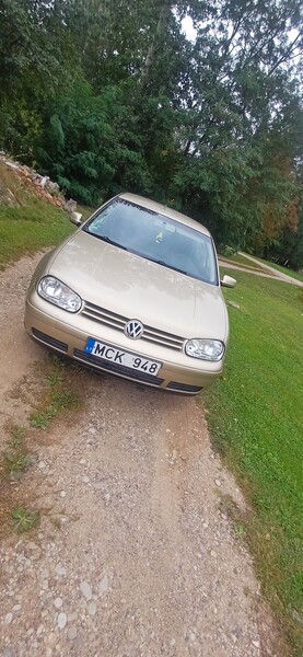 Volkswagen Golf 2003 г Хэтчбек