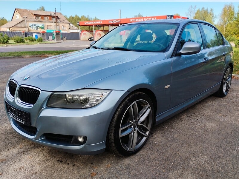 Bmw 320 2011 г Седан