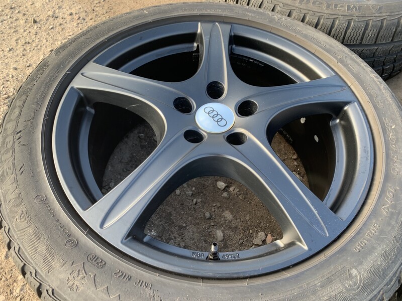 Photo 3 - Audi Siunciam, 7J ET37 light alloy R17 rims