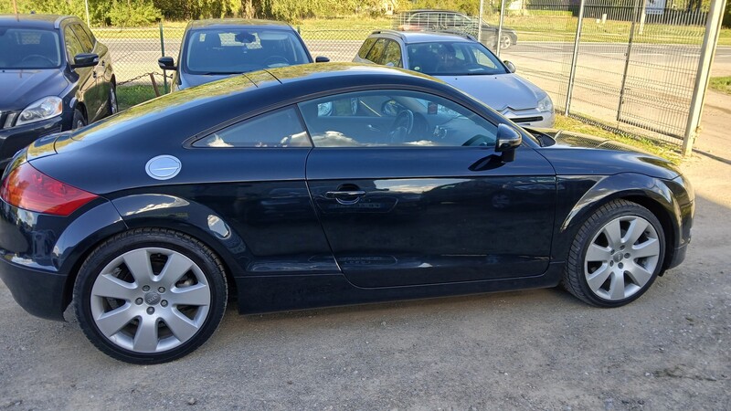 Photo 7 - Audi TT 2010 y Coupe