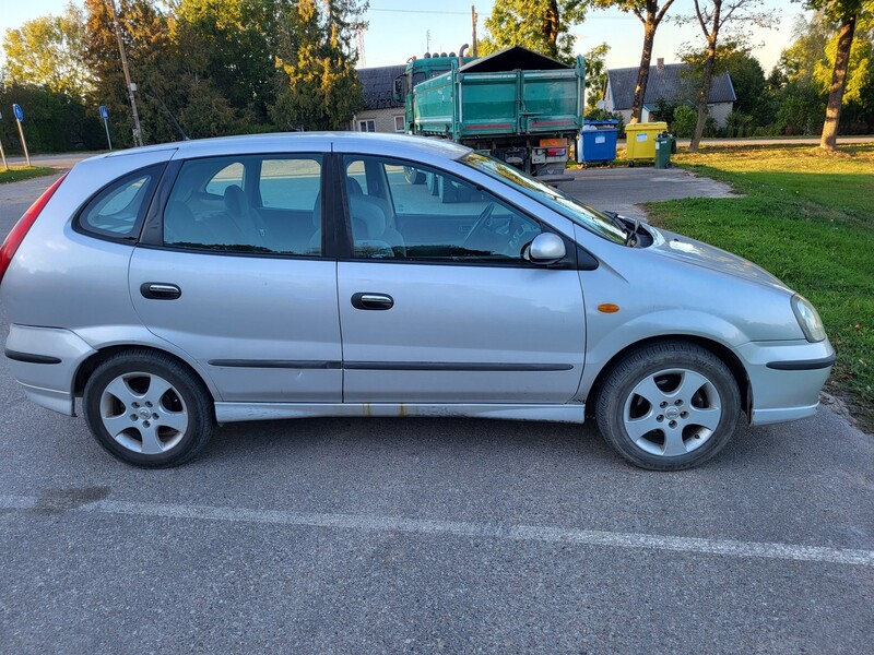 Nissan Almera Tino 2001 m Vienatūris