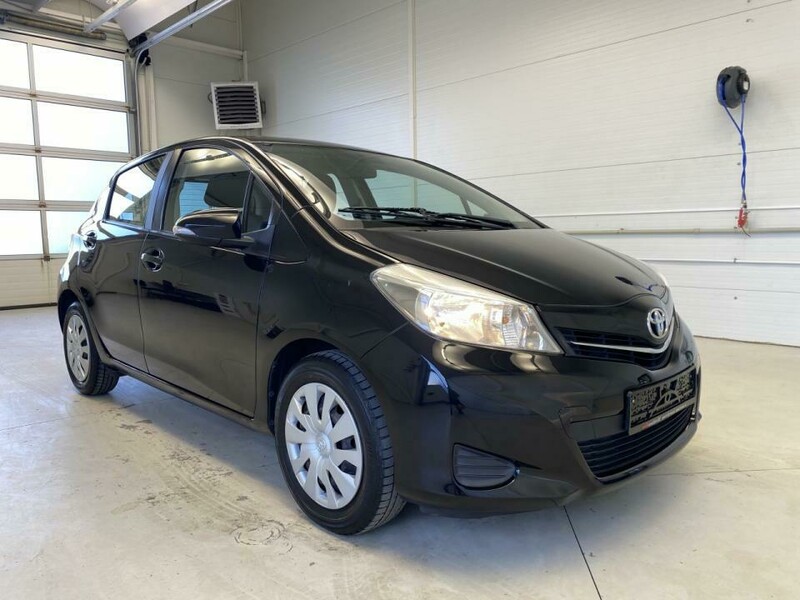 Photo 2 - Toyota Yaris 1.0 VVT-I 1.0 2013 y