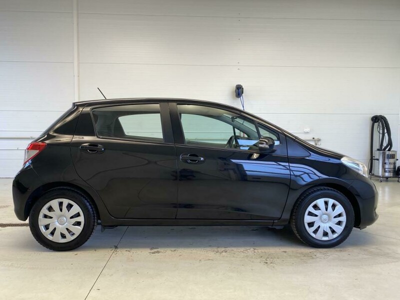 Photo 7 - Toyota Yaris 1.0 VVT-I 1.0 2013 y