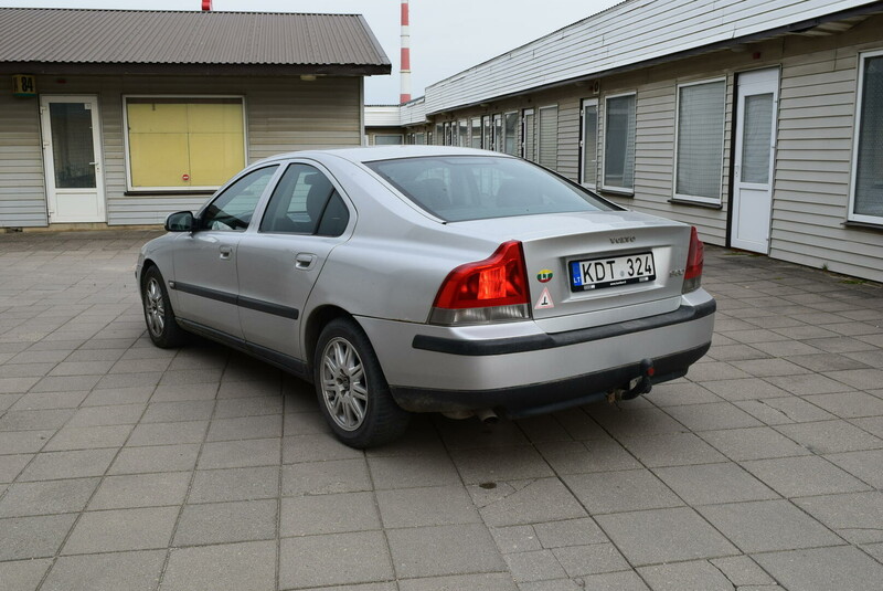 Фотография 5 - Volvo S60 2001 г Седан