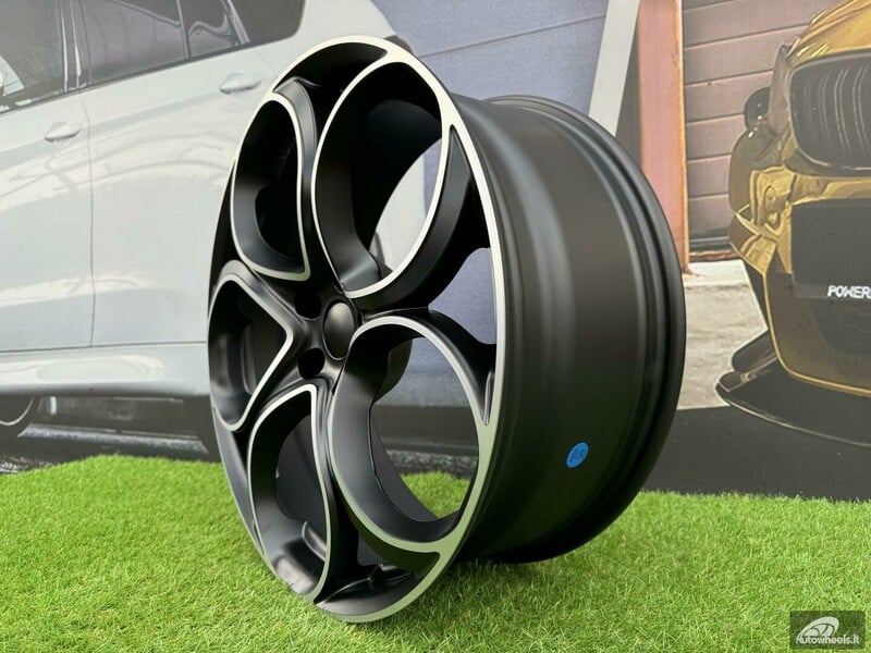 Photo 4 - Autowheels Alfa Romeo Giulia Style light alloy R20 rims