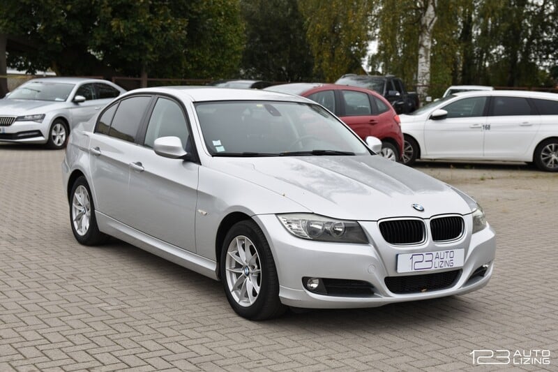 Nuotrauka 3 - Bmw 320 2010 m Sedanas