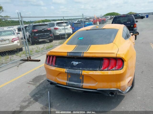 Photo 16 - Ford Mustang 2018 y Coupe