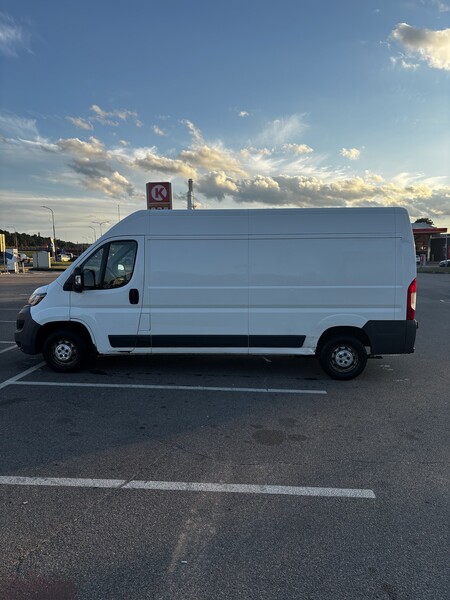 Photo 2 - Peugeot Boxer 2017 y Heavy minibus