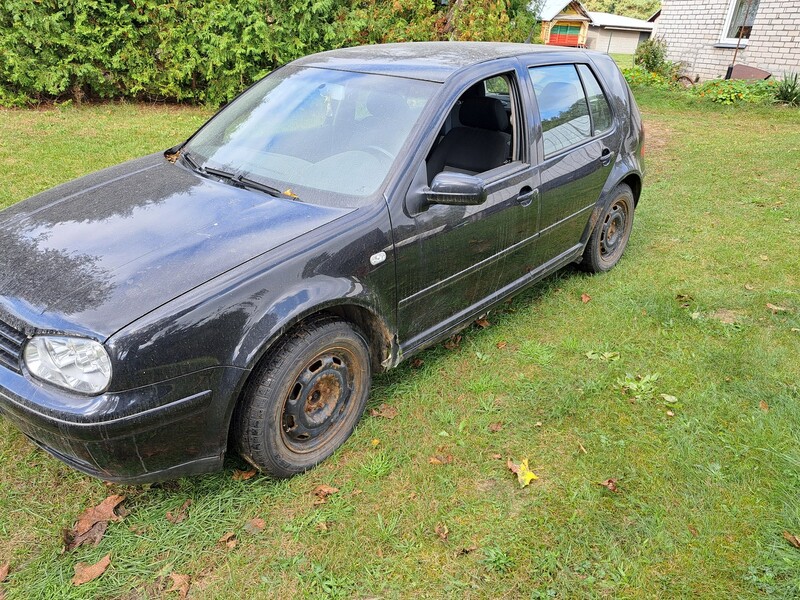 Nuotrauka 1 - Volkswagen Golf 2003 m Hečbekas