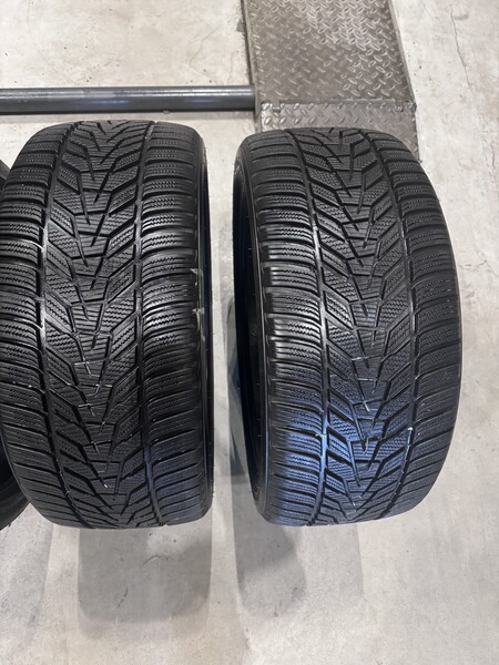 Hankook W330 MUG8 R20 žieminės padangos lengviesiems