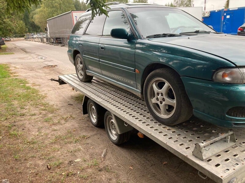 Photo 3 - Subaru Legacy 1998 y parts